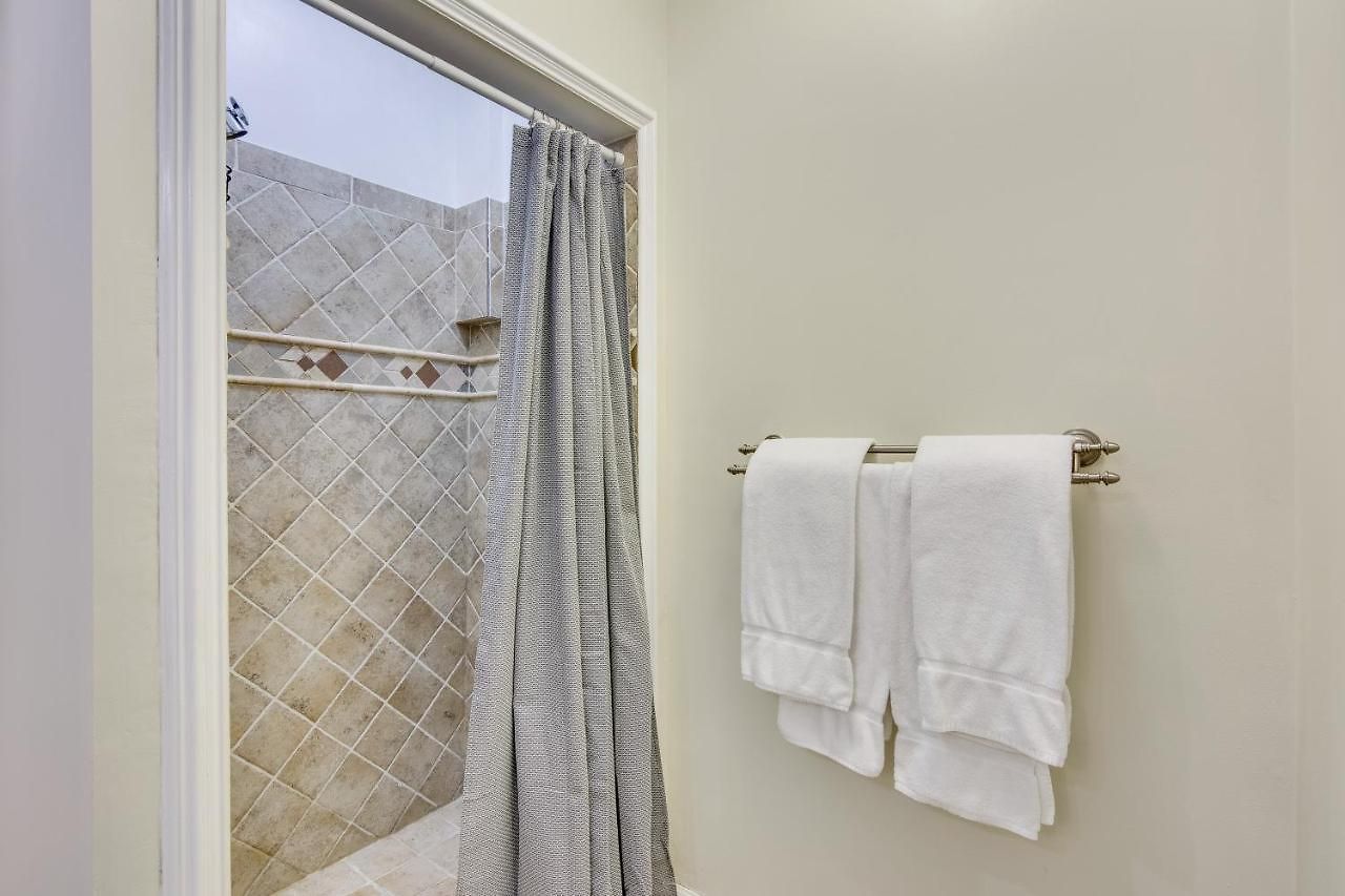 Pet Friendly! Historic River West Neighborhood - Easy Access To O'hare Apts Chicago