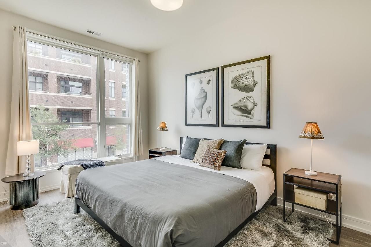 Sheridan Park Stunner! No Matter If Are In Town For Business Or Fun Has Covered Apts