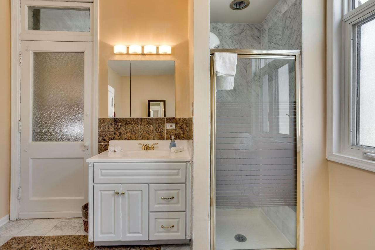 Warm & Comforting 4Br 2Ba In Andersonville Apartment Chicago