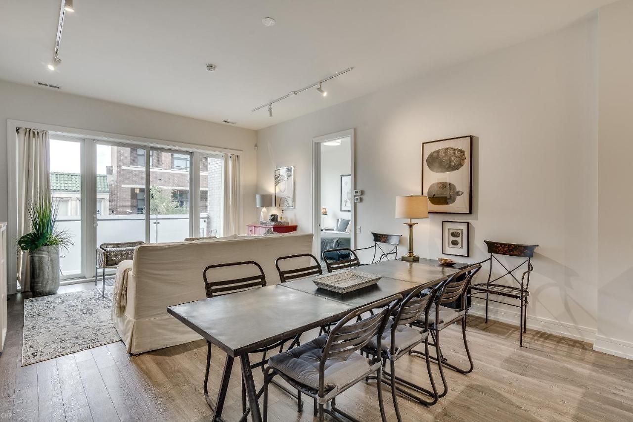 Apartment Sheridan Park Stunner! No Matter If Are In Town For Business Or Fun Has Covered Apts *