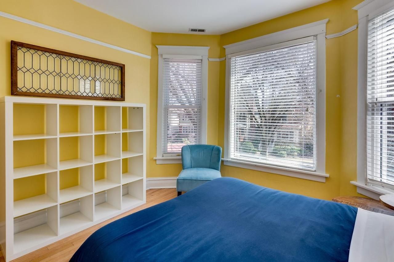 Warm & Comforting 4Br 2Ba In Andersonville