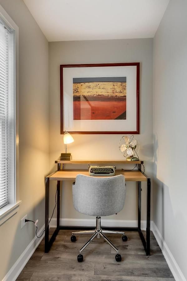 Walk To The United Center! No Easier Way To See Your Bulls And Blackhawks In Action! Apts *