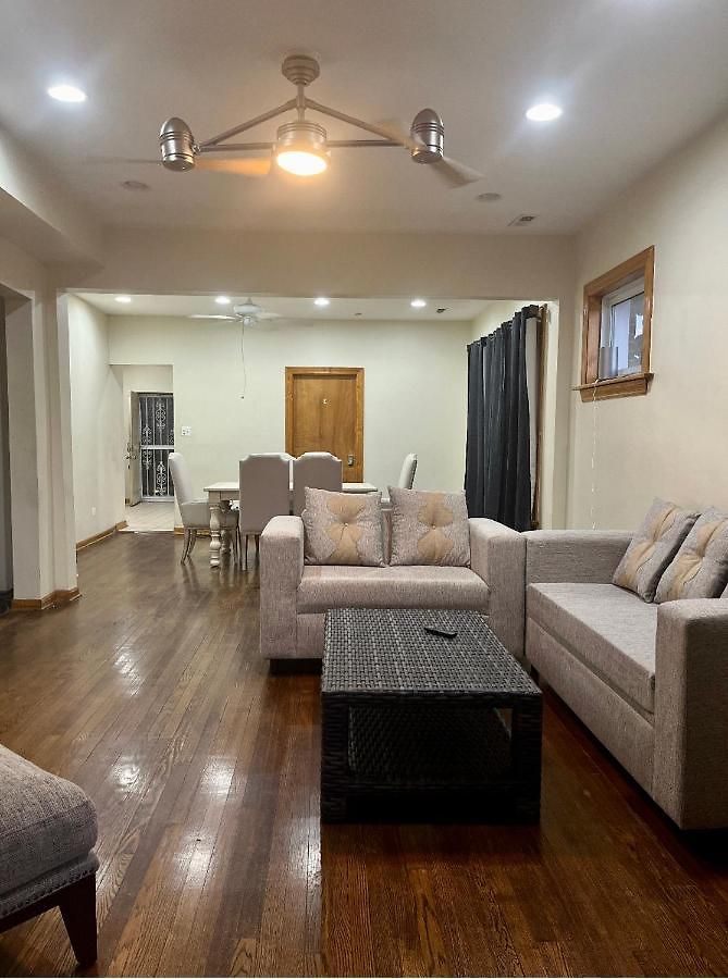 Apartment Relaxing Entire Roseland Neighborhood Unit