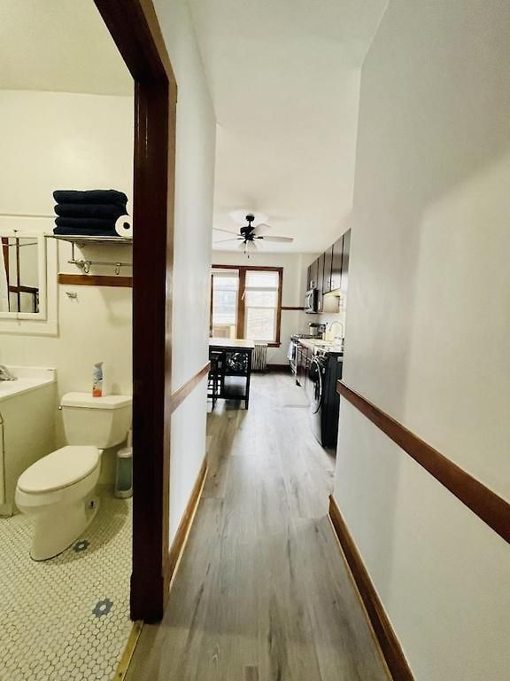 Apartment The Karlov. Gorgeous ,spacious 2bd/ 1ba W/ Parking Chicago