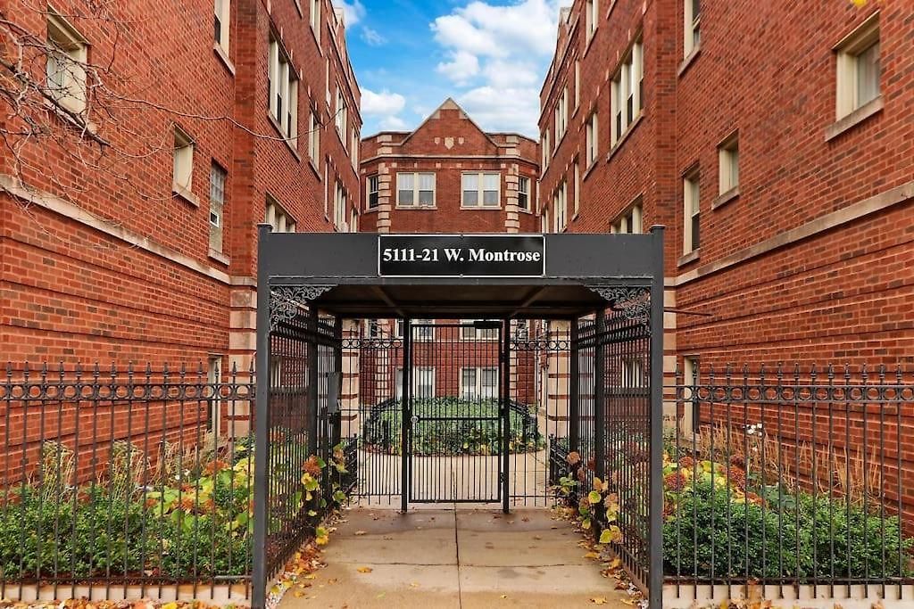Charming 1br Unit Close To Vibrant Shops & Dining - Montrose 1b *