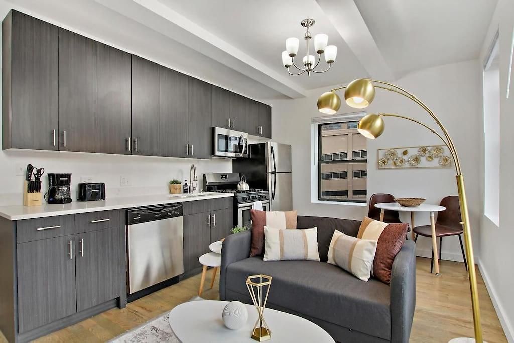 1br Modern Luxe With In-unit Laundry - 204 Rep Apartment