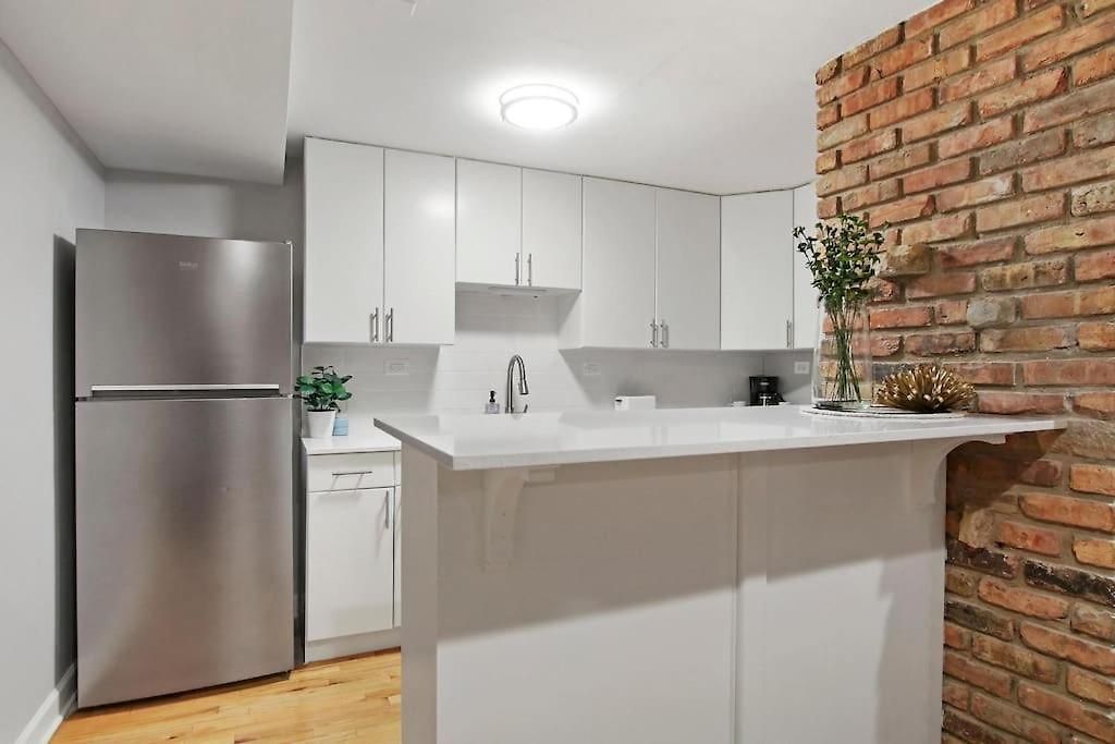 Apartment Perfect - Modern 2br Unit - Barry Gb