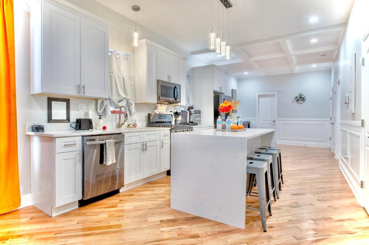 Lux Apt In Bronzeville, Min From Downtown-rsv Now! Apartment