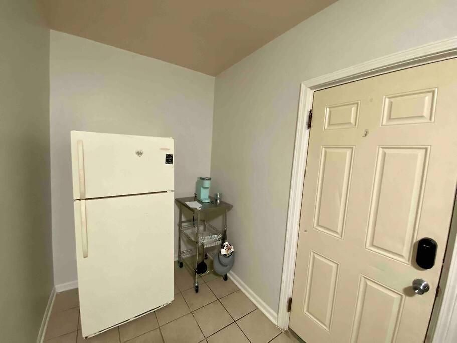 Apartment Red Line Corporate Housing
