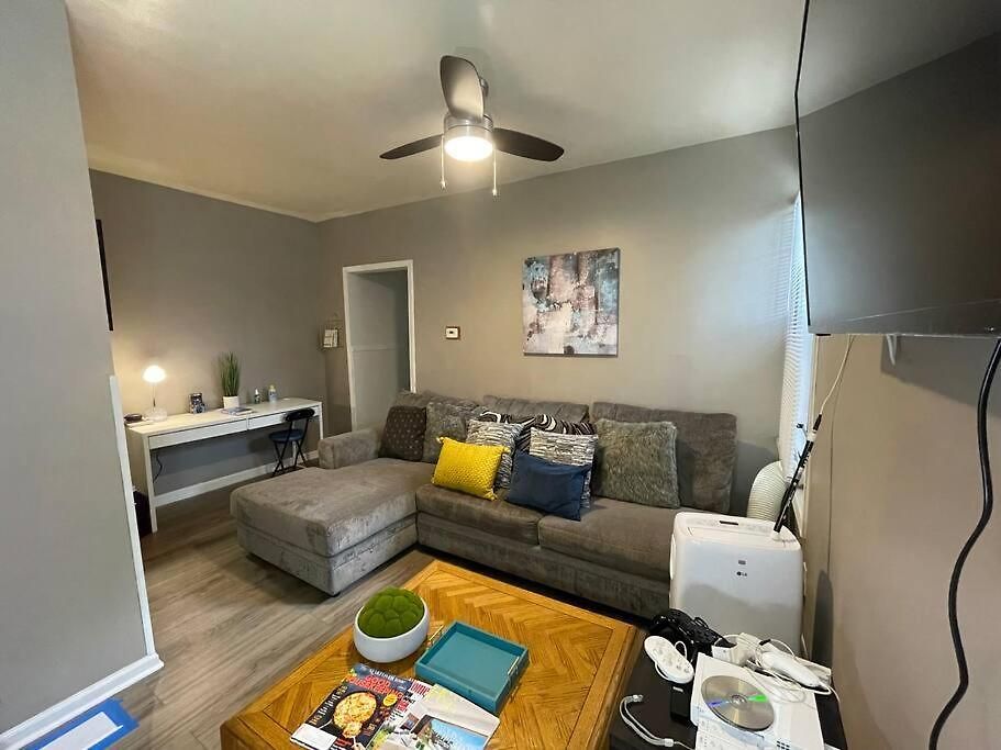 Red Line Corporate Housing