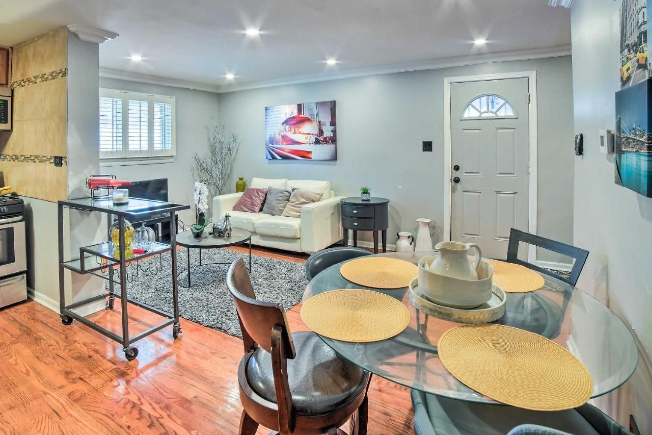 Apartment Gem Near Subway ~ 5 Mi To Downtown