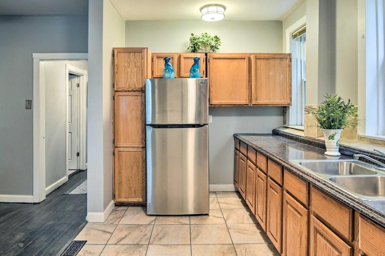 Holiday home Quiet Townhome: Walk To Subway Stations Chicago