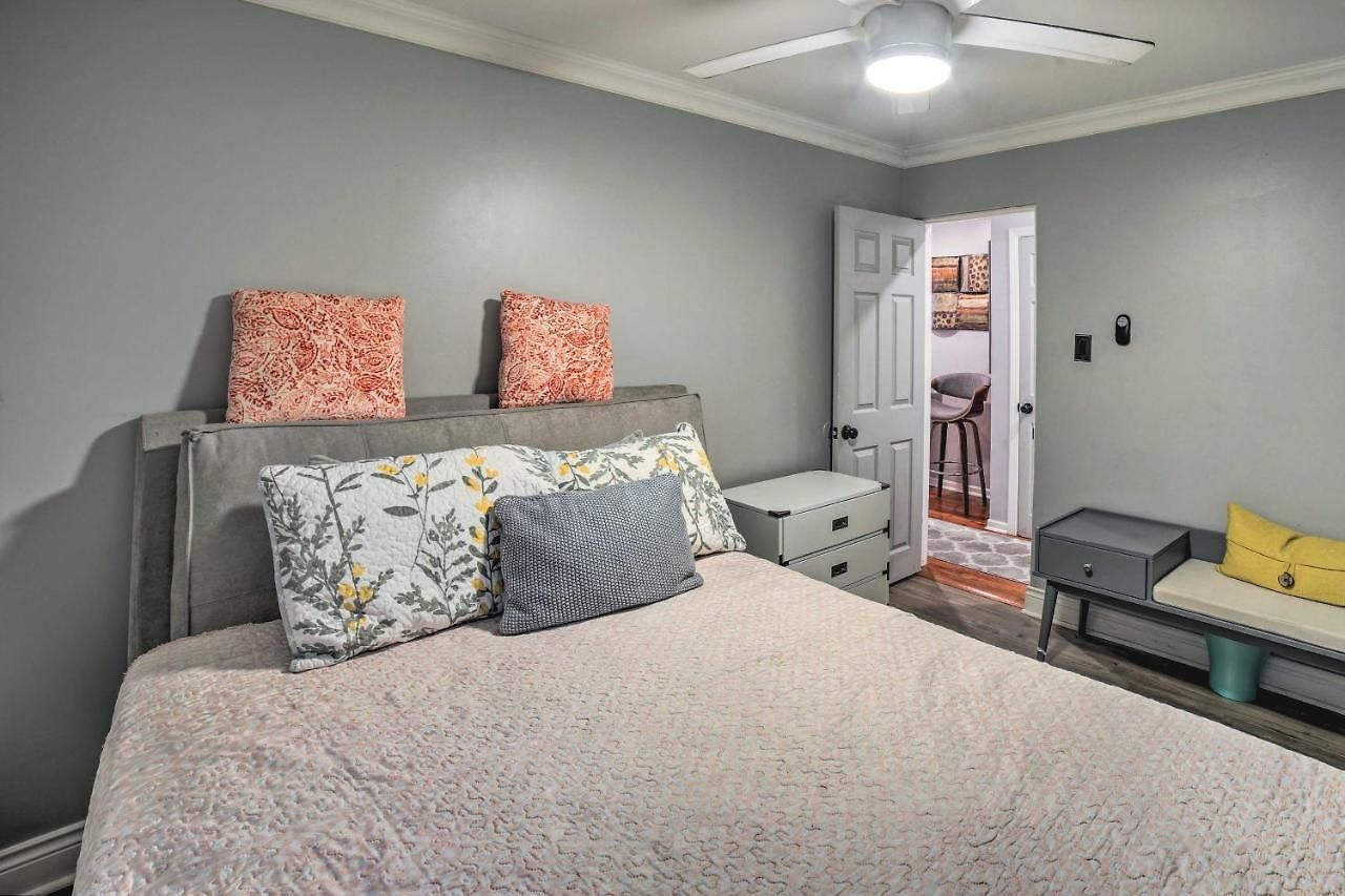 Gem Near Subway ~ 5 Mi To Downtown Apartment *