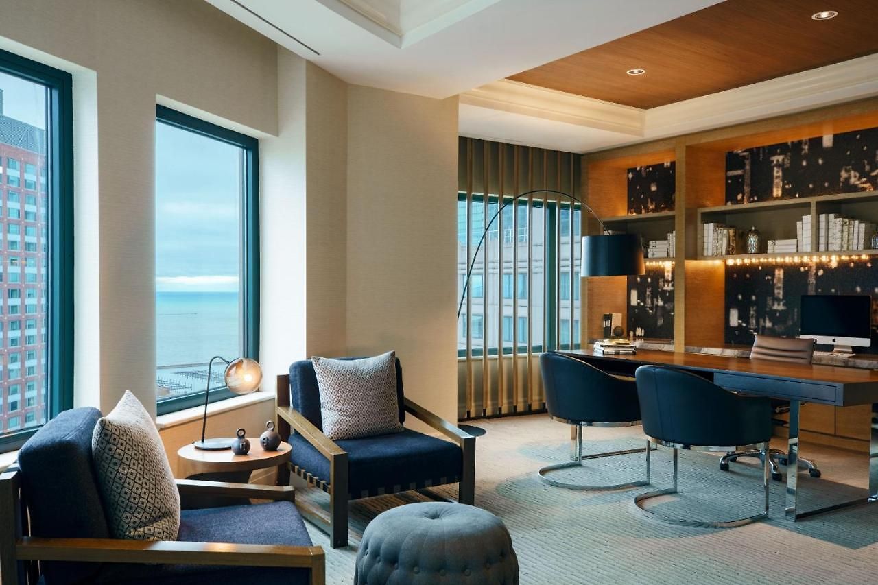Hotel Sheraton Grand Riverwalk Chicago