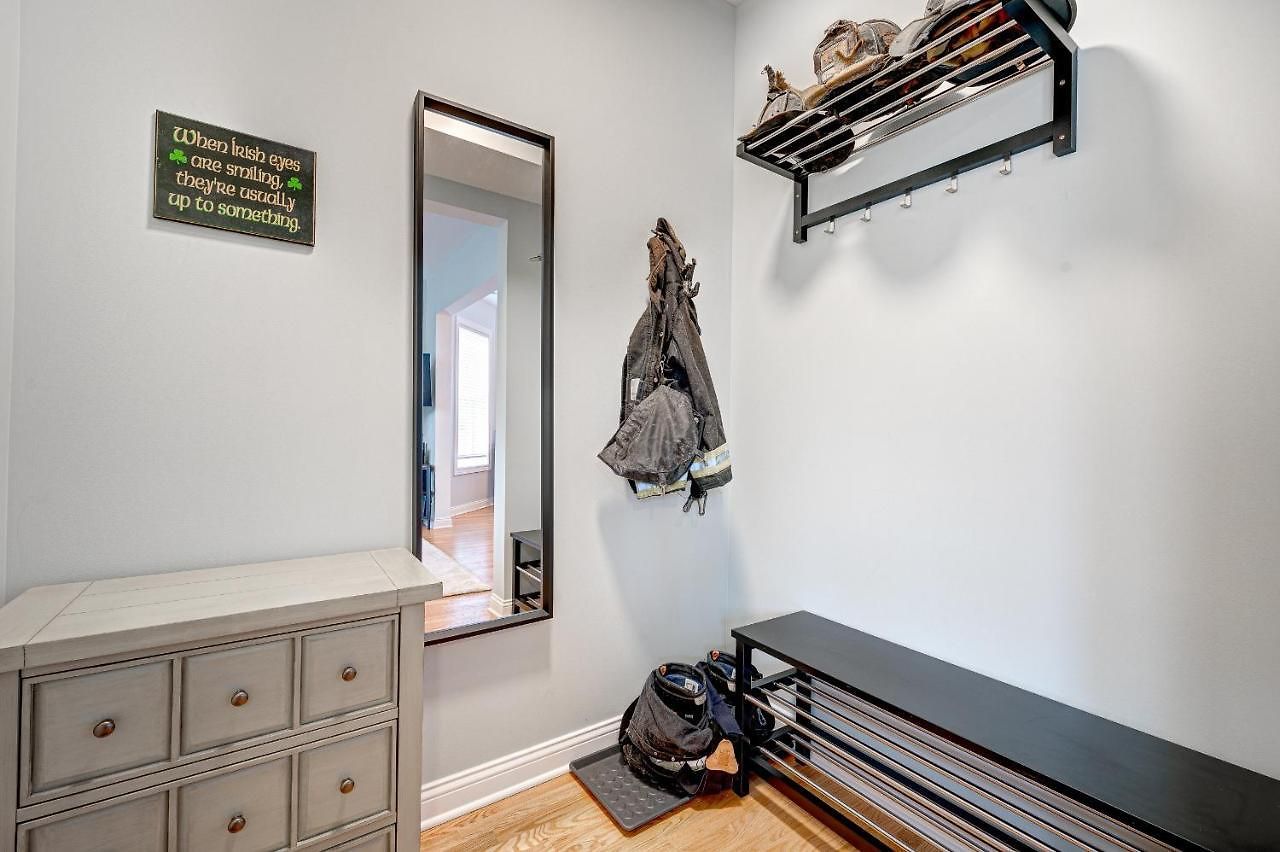 Avondale Near Classic Bars, Eateries, And More! *
