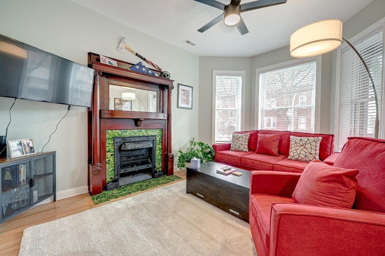 Apartment Avondale Near Classic Bars, Eateries, And More!