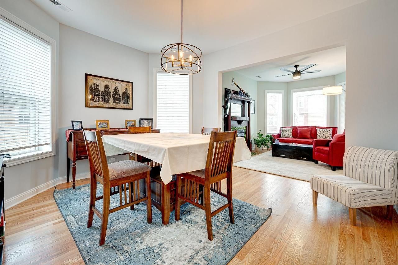 Apartment Avondale Near Classic Bars, Eateries, And More! *