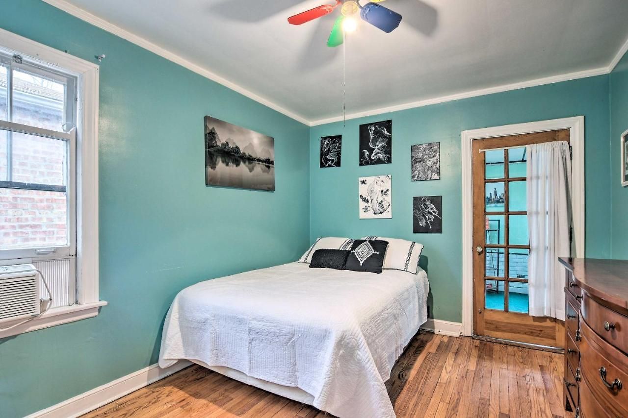 With Spacious Yard 14 Mi To Dtwn Holiday home