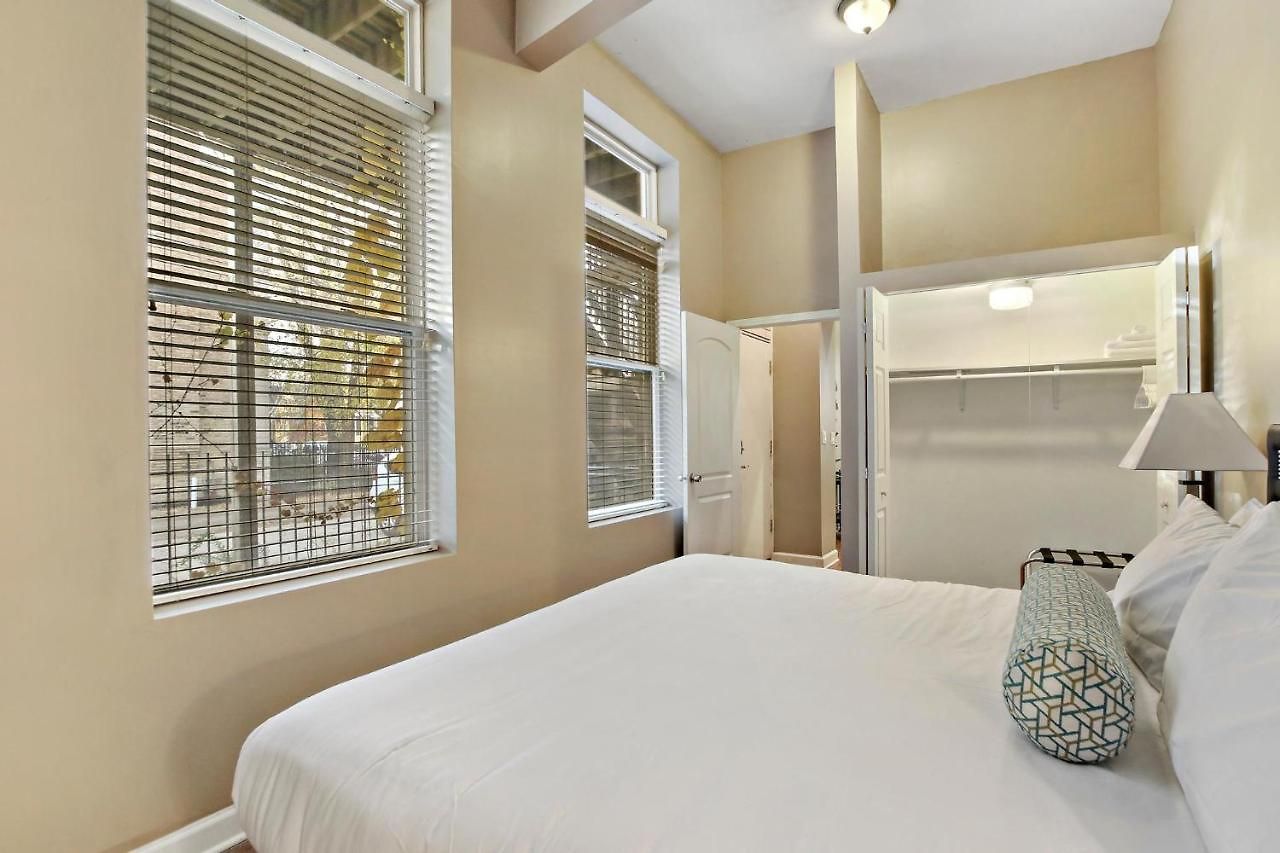 Apartment Splendid 4br Close To Bars & Restaurants - Damen 1r