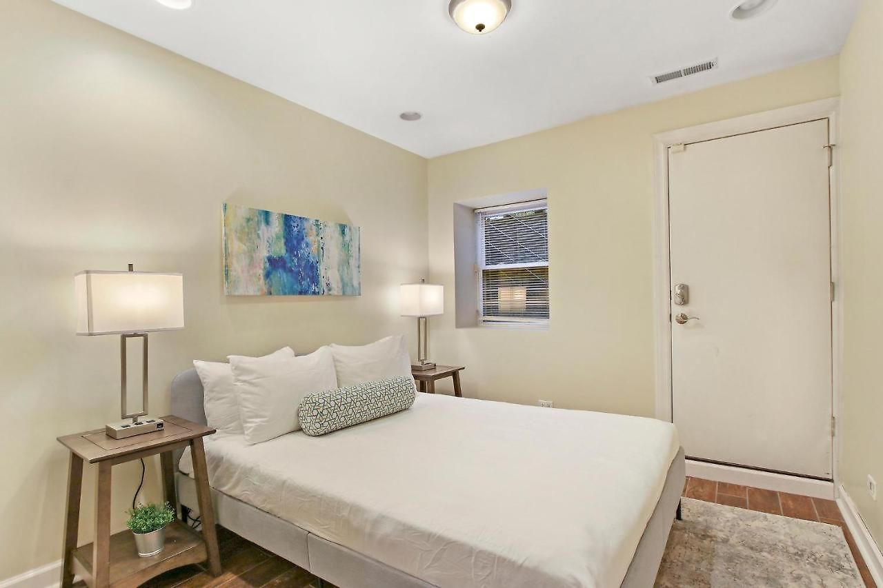 Splendid 4br Close To Bars & Restaurants - Damen 1r *