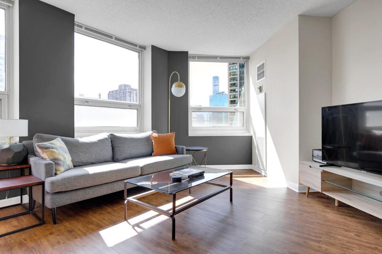 Apartment River N 1br W Gym Wd Nr Mag Mile Chi-85 Chicago