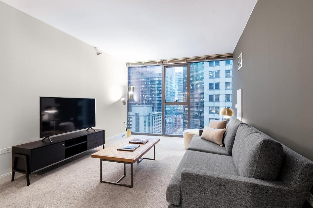 Apartment Loop 1br W Gym Pool Wd Nr Financial District Chi-229