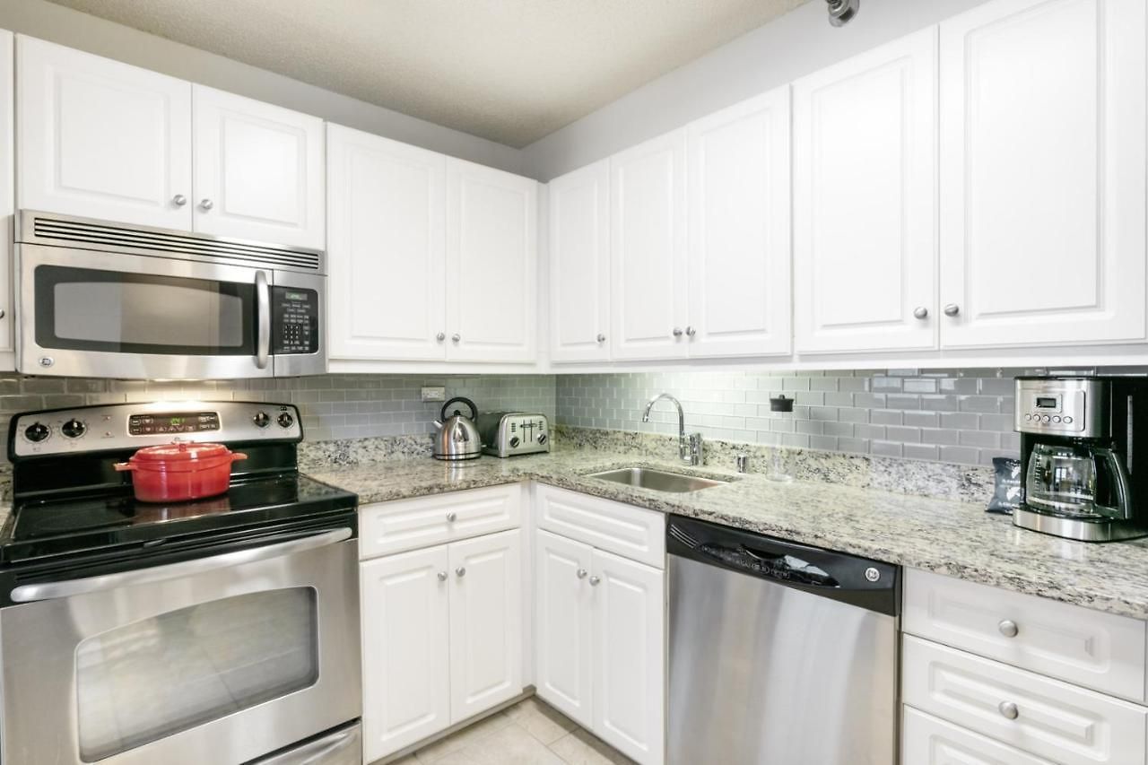 Apartment River N 1br W Gym Wd Nr Magnificent Mile Chi-165 Chicago