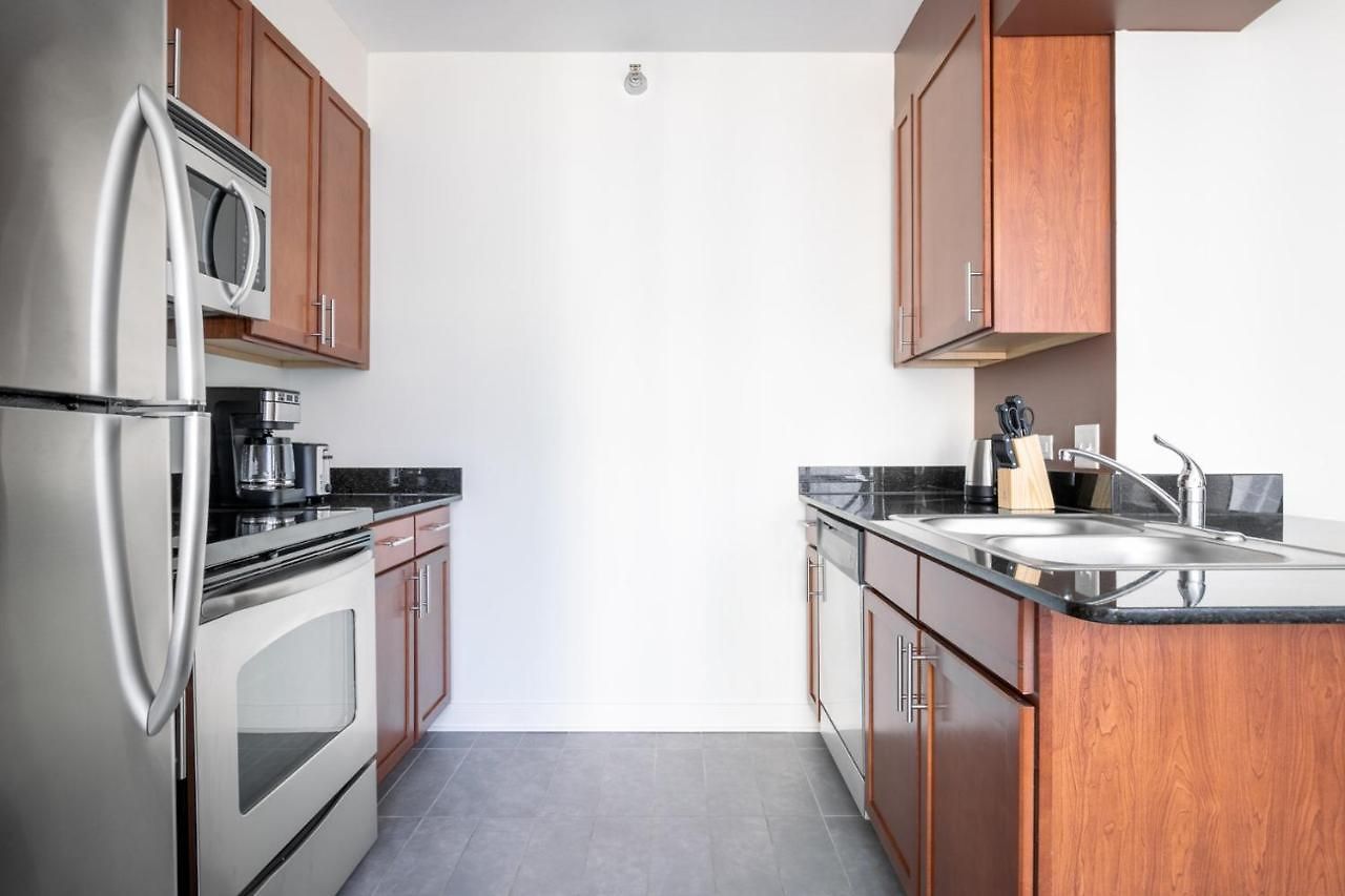 Loop W Pool Gym Nr Theatre District Chi-272 Apartment *