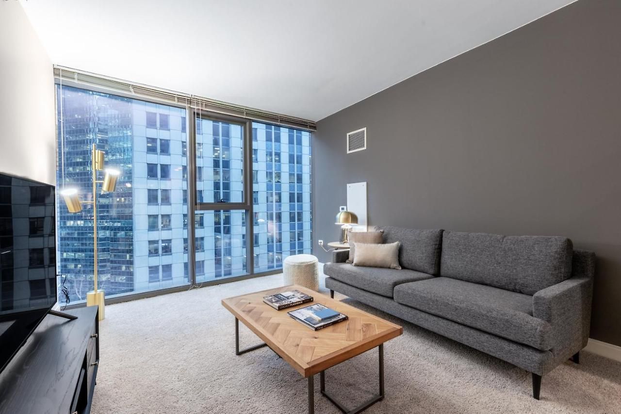 Loop 1br W Gym Pool Wd Nr Financial District Chi-229 Chicago