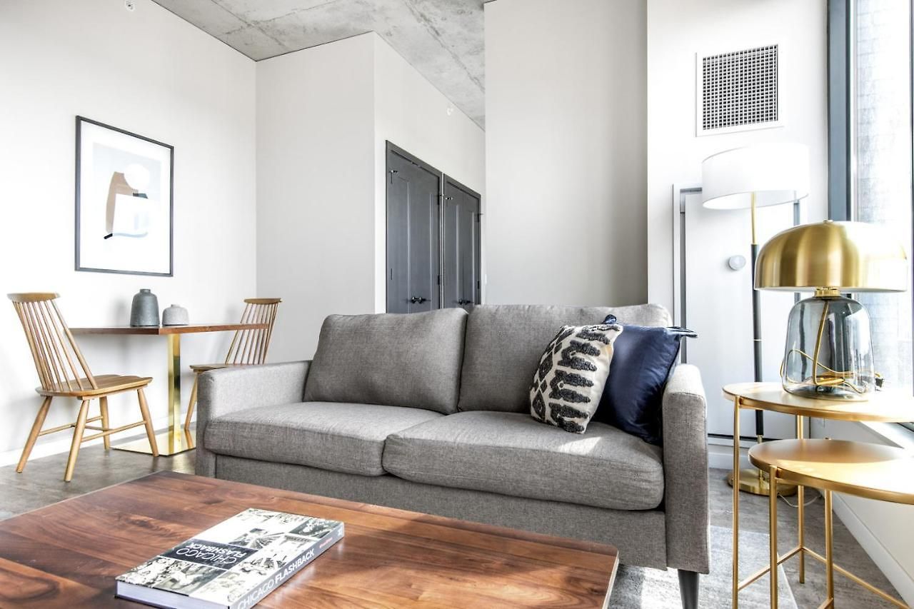 Apartment W Loop W Pool Gym Nr Restaurant Row Chi-275