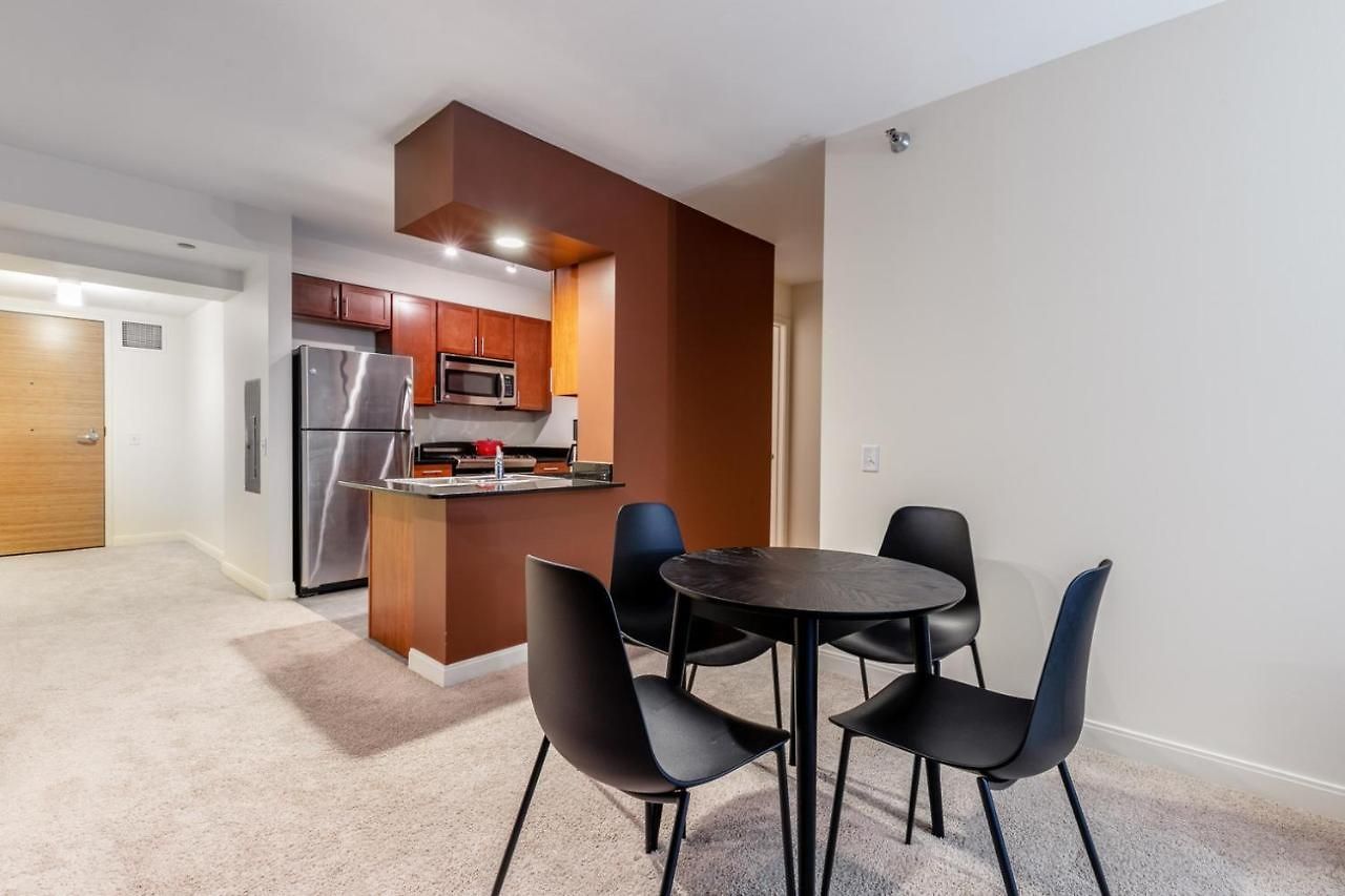 Loop 1br W Gym Pool Wd Nr Financial District Chi-229