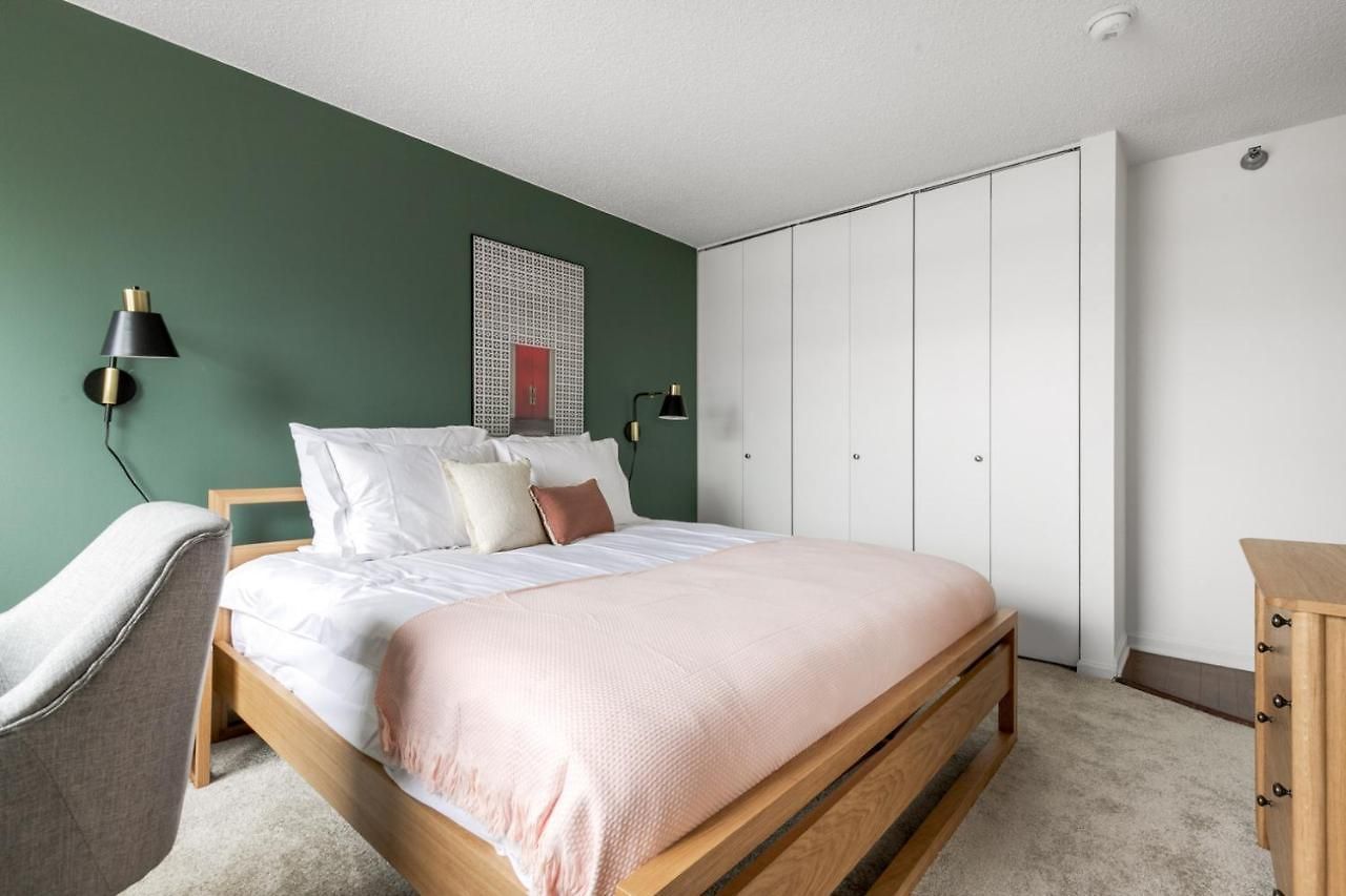 Apartment Gold Coast 2br W Gym Pool Nr Oak St Chi-207