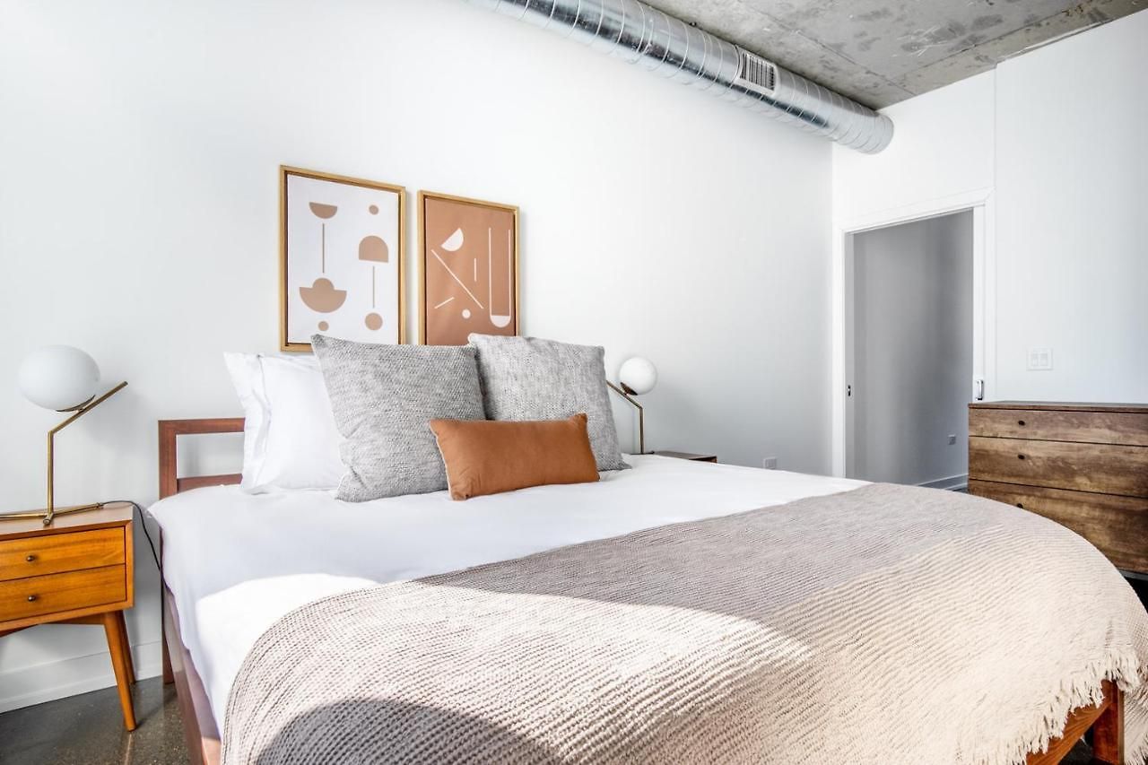 River N 1br W Gym Pool Nr L Stop Chi-362 Apartment *