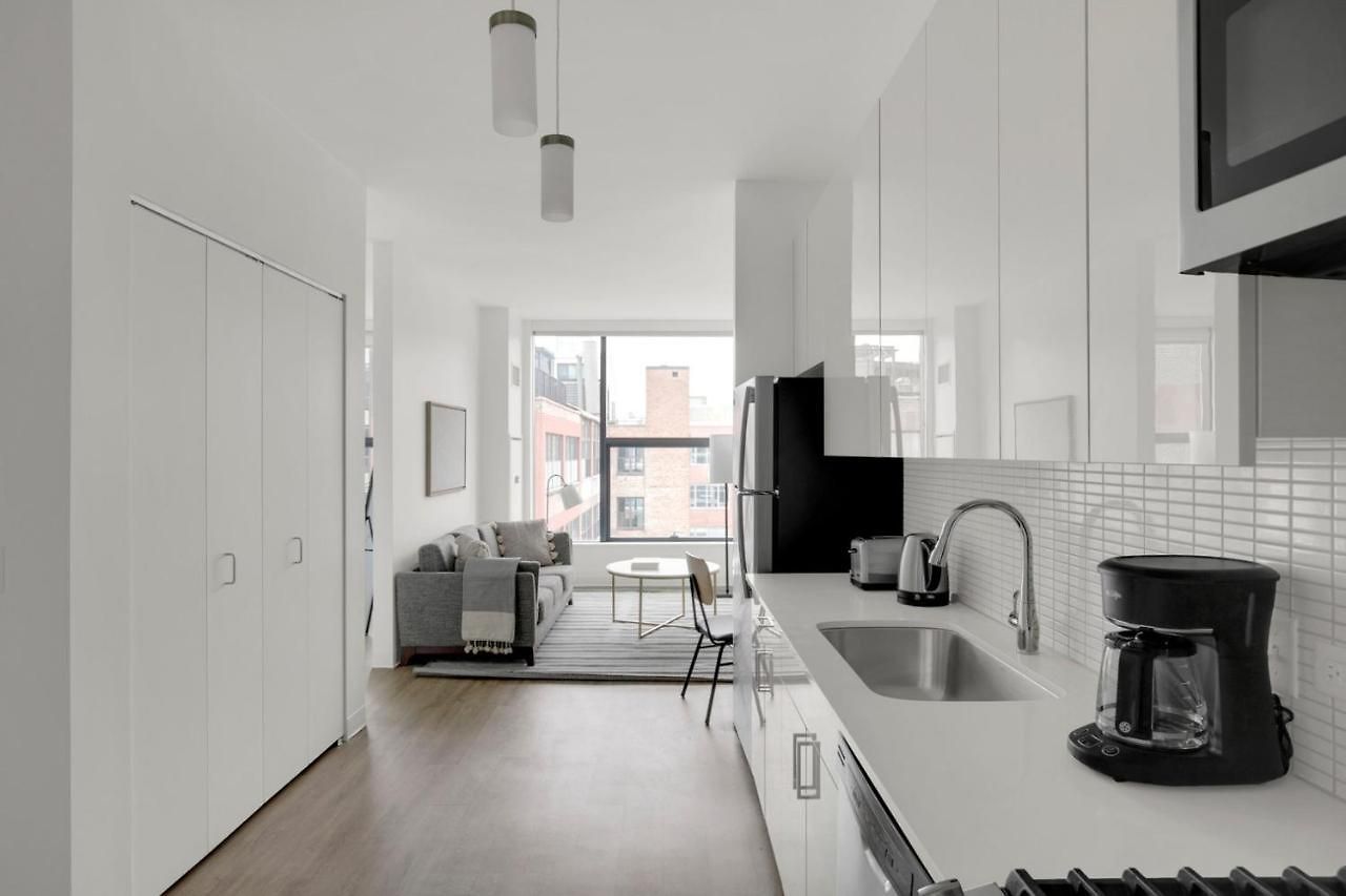 Apartment W Loop W Gym Pool In Heart Of Greektown Chi-539 Chicago