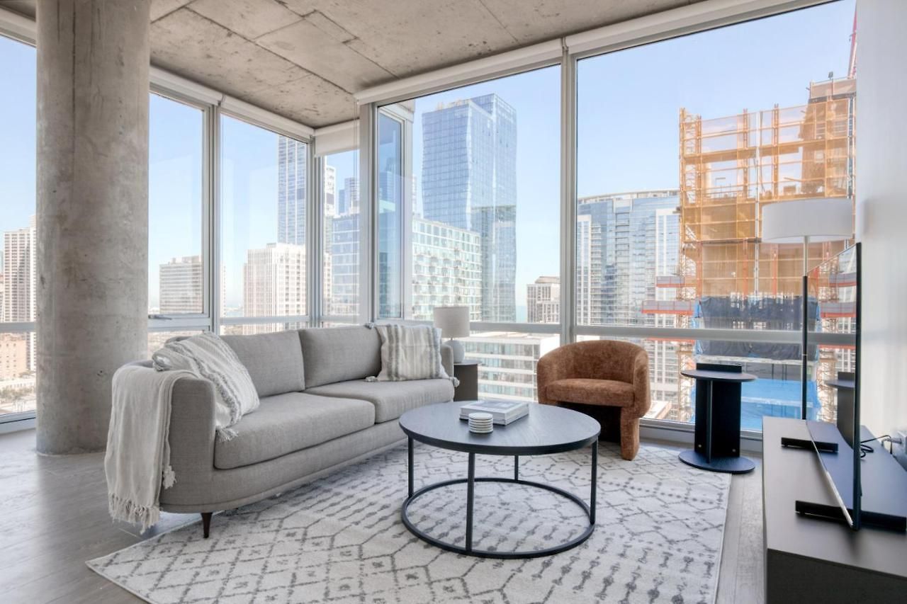Apartment South Loop 2br W Gym Roof Nr Grant Park Chi-771 *