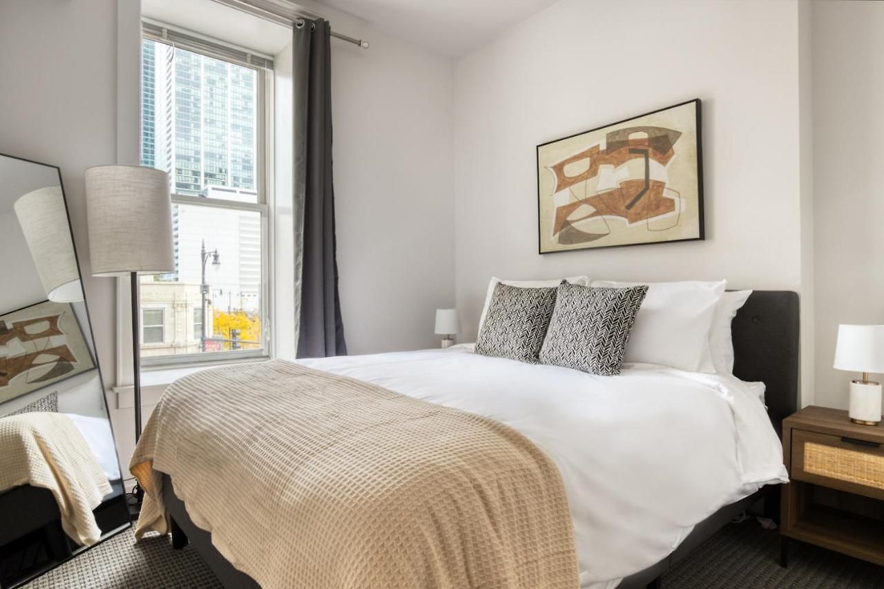 Apartment South Loop 2br Nr L Grant Park Chi-808 *