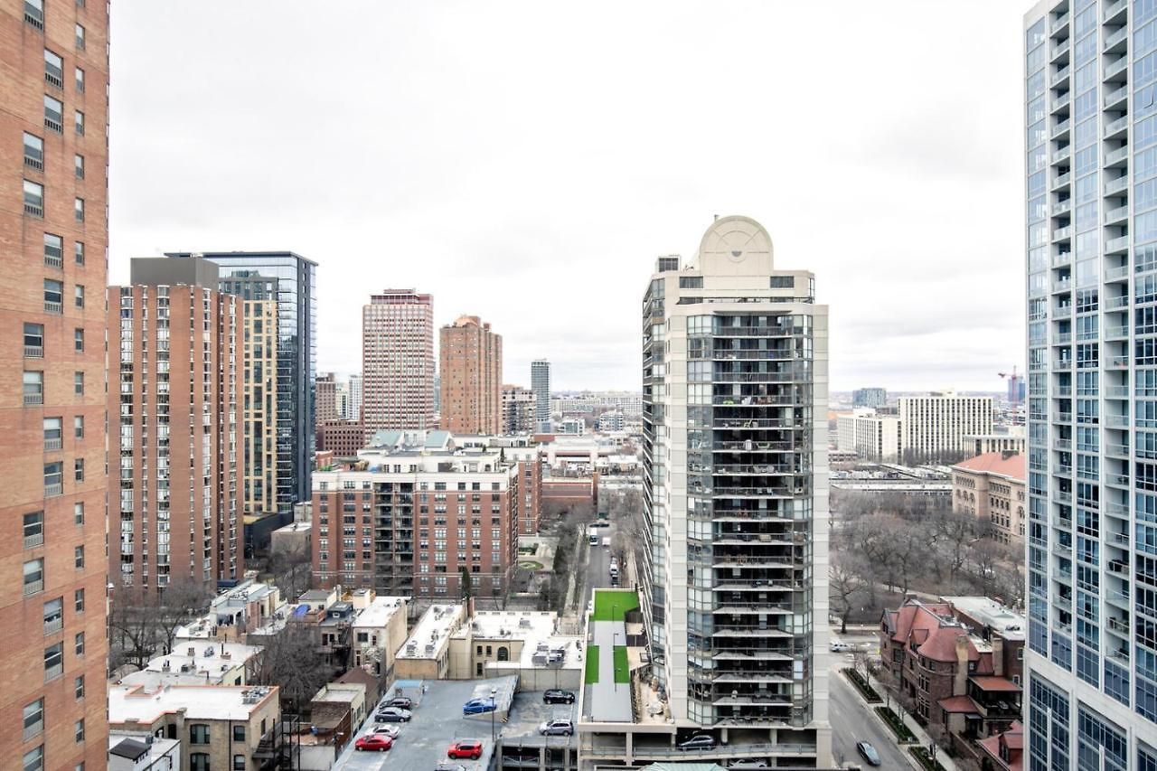 Gold Coast 2br W Gym Lounge Pool Nr Mag Mile Chi-231 * Chicago