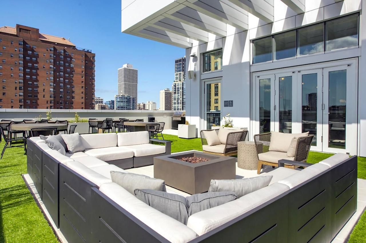 River N 1br W Gym Pool Nr L Stop Chi-362 Apartment Chicago
