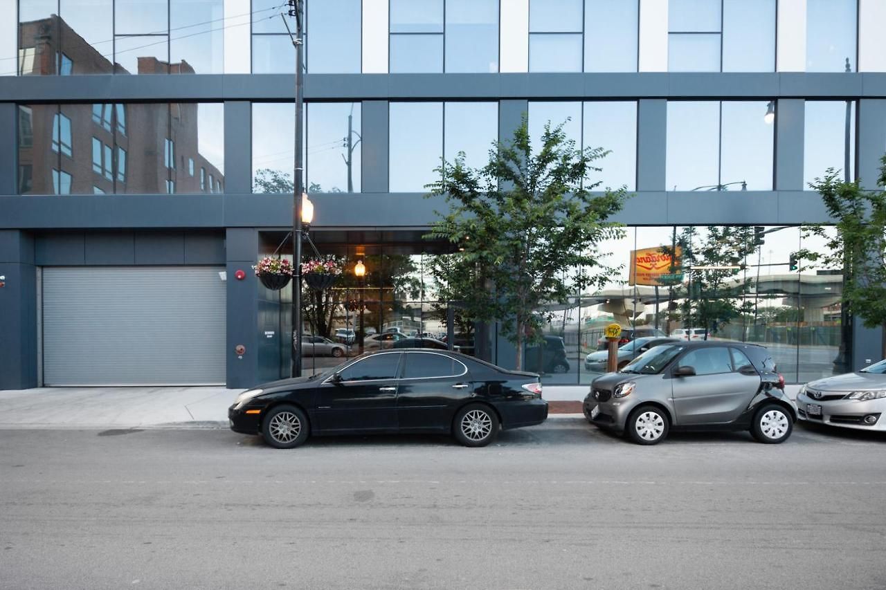 W Loop 1br W Gym Pool In Heart Of Greektown Chi-535 *