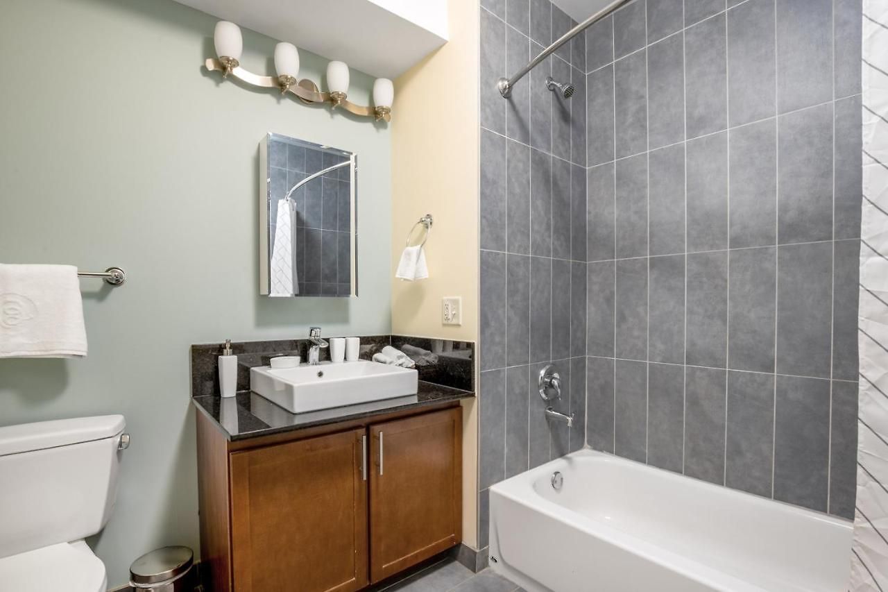 Loop 1br W Gym Pool Nr Financial District Chi-233 Apartment Chicago