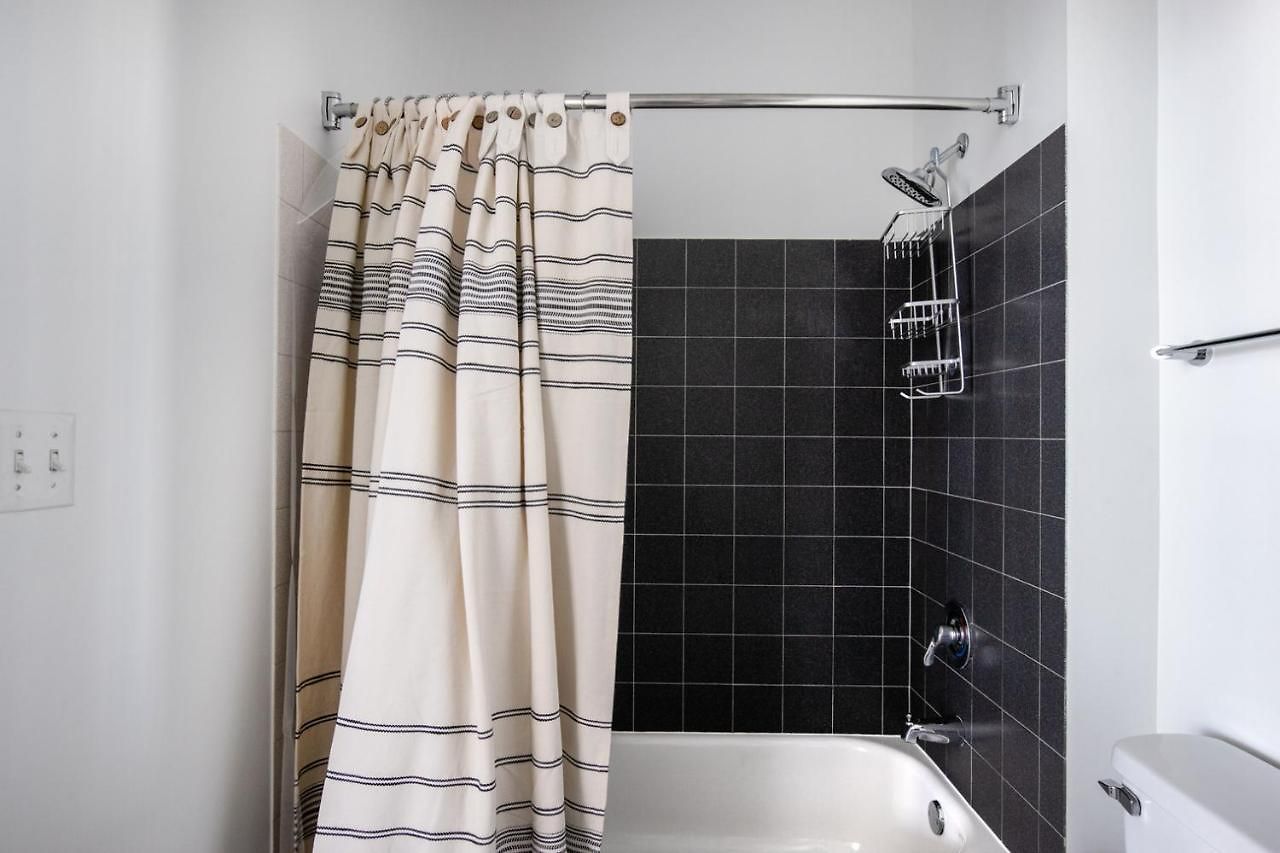 Apartment South Loop 2br W Gym Roof Nr Grant Park Chi-771 *