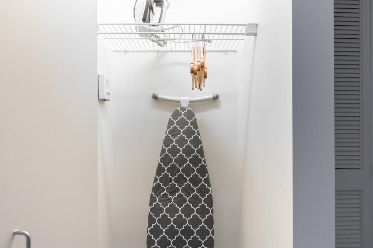 Apartment Loop W Pool Gym Nr Theatre District Chi-272 Chicago