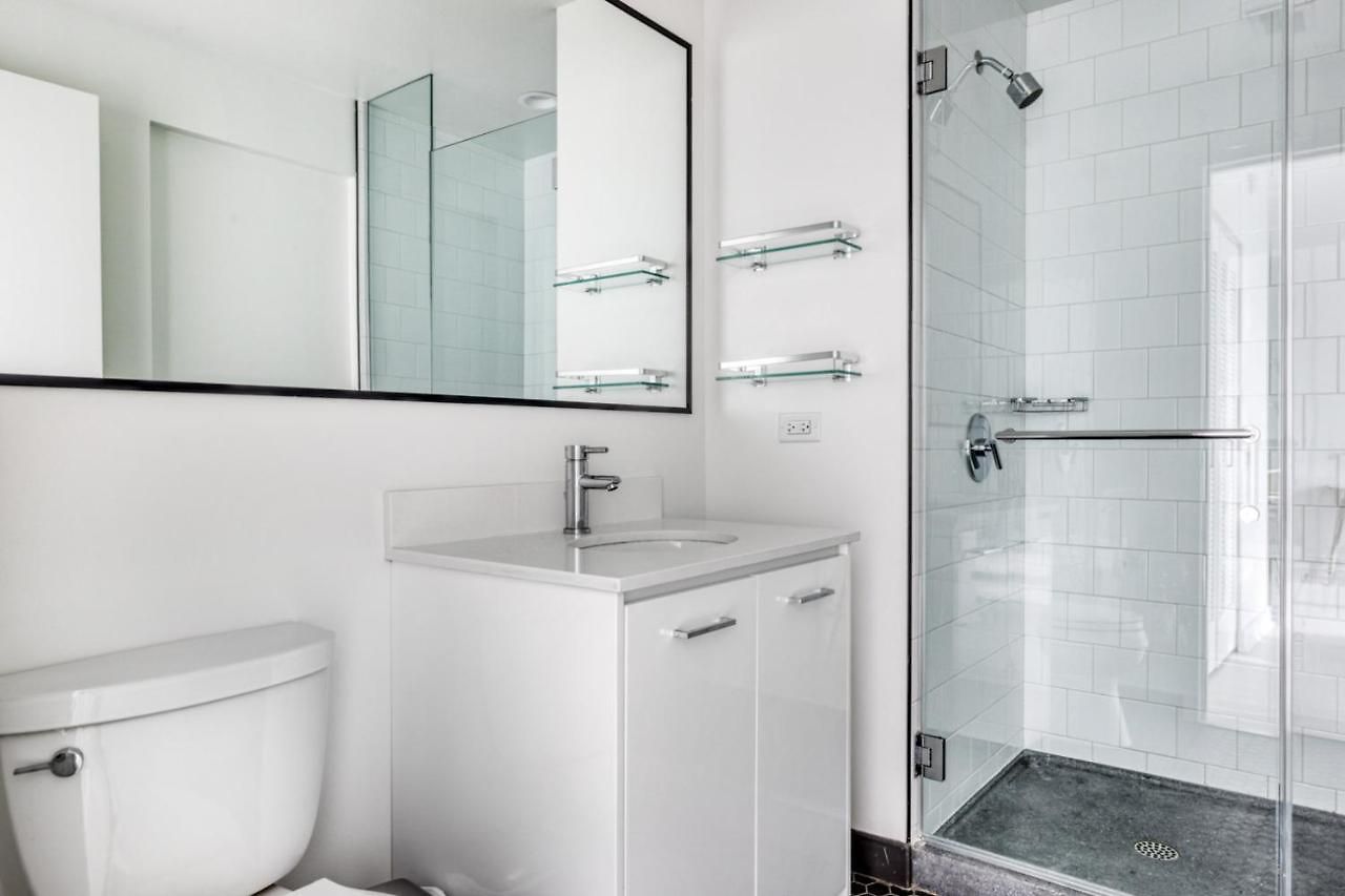 Apartment W Loop 1br W Pool Coworking Gym 1 Block To L Chi-522