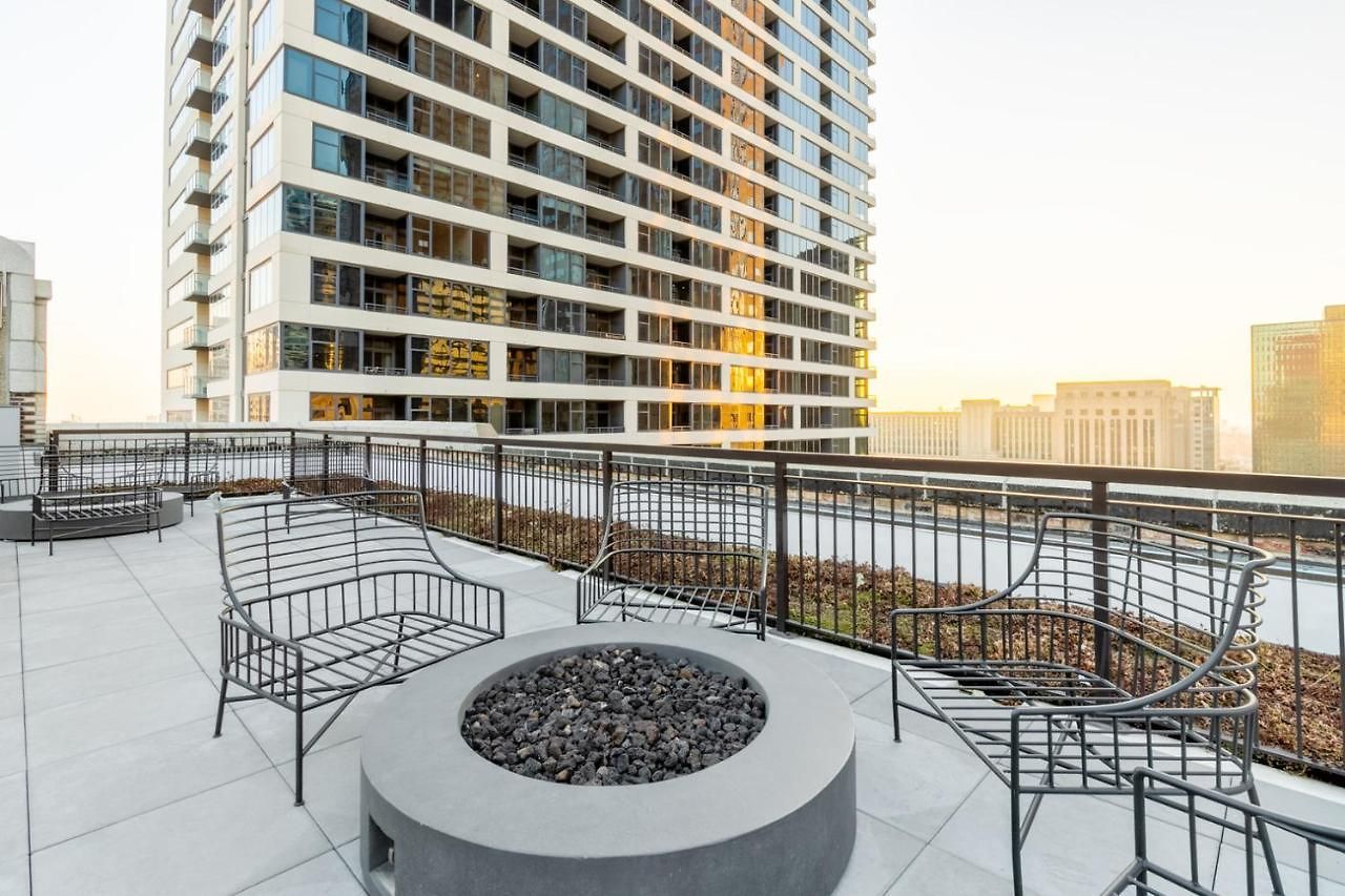 Loop 1br W Lounge Gym Roof Nr L Chi-693 Apartment