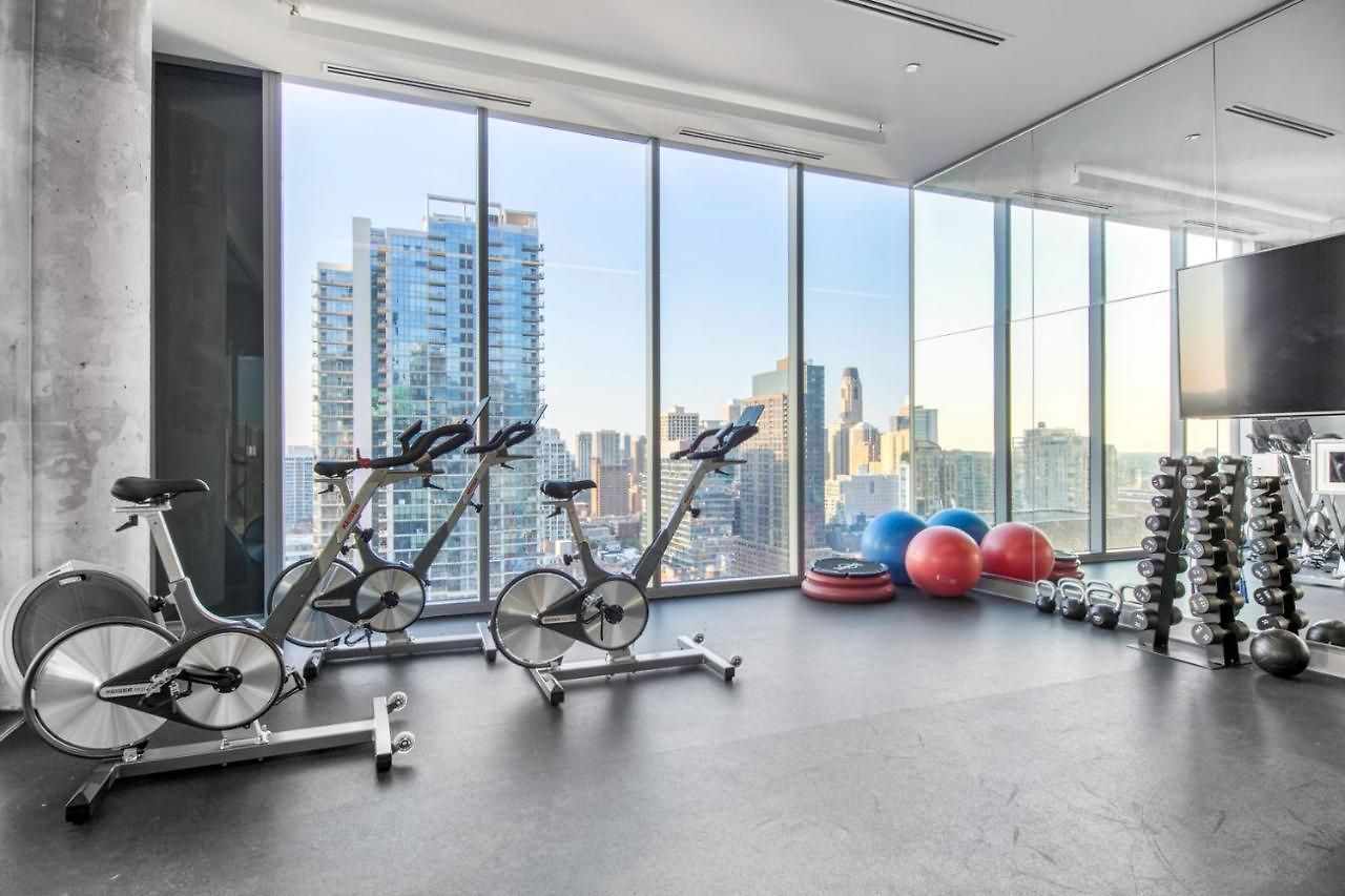 Apartment River North 1br W Gym Pool Roof Nr Riverwalk Chi-816 Chicago