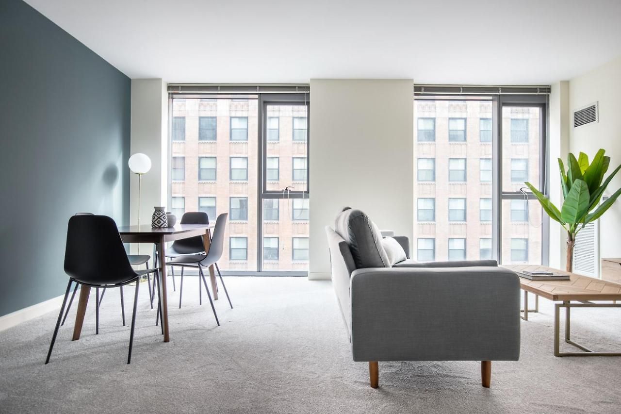 Loop 1br W Pool Gym Nr The L Riverwalk Chi-242 Apartment Chicago