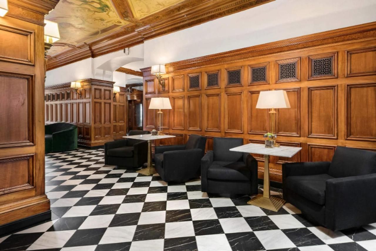 Gold Coast 1br W Doorman Gym 2 Blocks To L Chi-550 Apartment