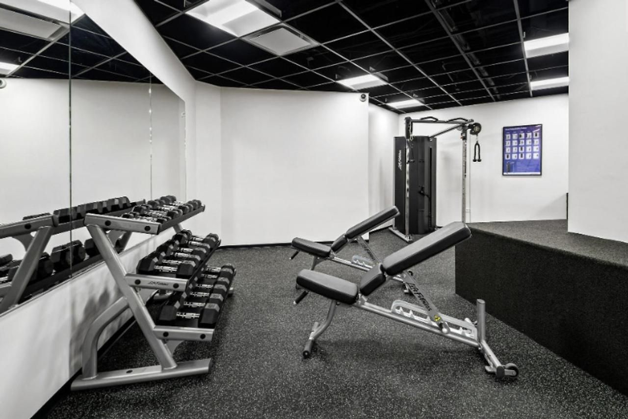 Apartment Gold Coast 1br W Doorman Gym 2 Blocks To L Chi-550 Chicago