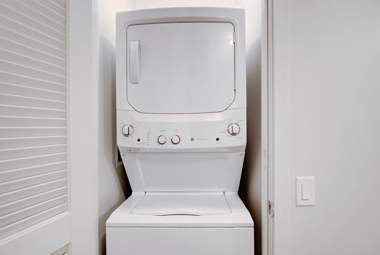 Apartment River N 1br W Gym Pool Wd Nr Mag Mile Chi-440 Chicago