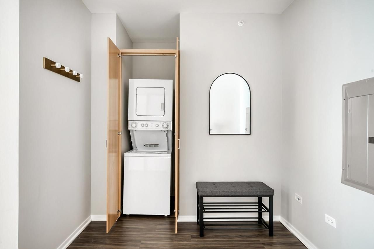Streeterville 2br W Pool Gym Nr Riverwalk Chi-881 Chicago